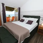 Apartments Basioli